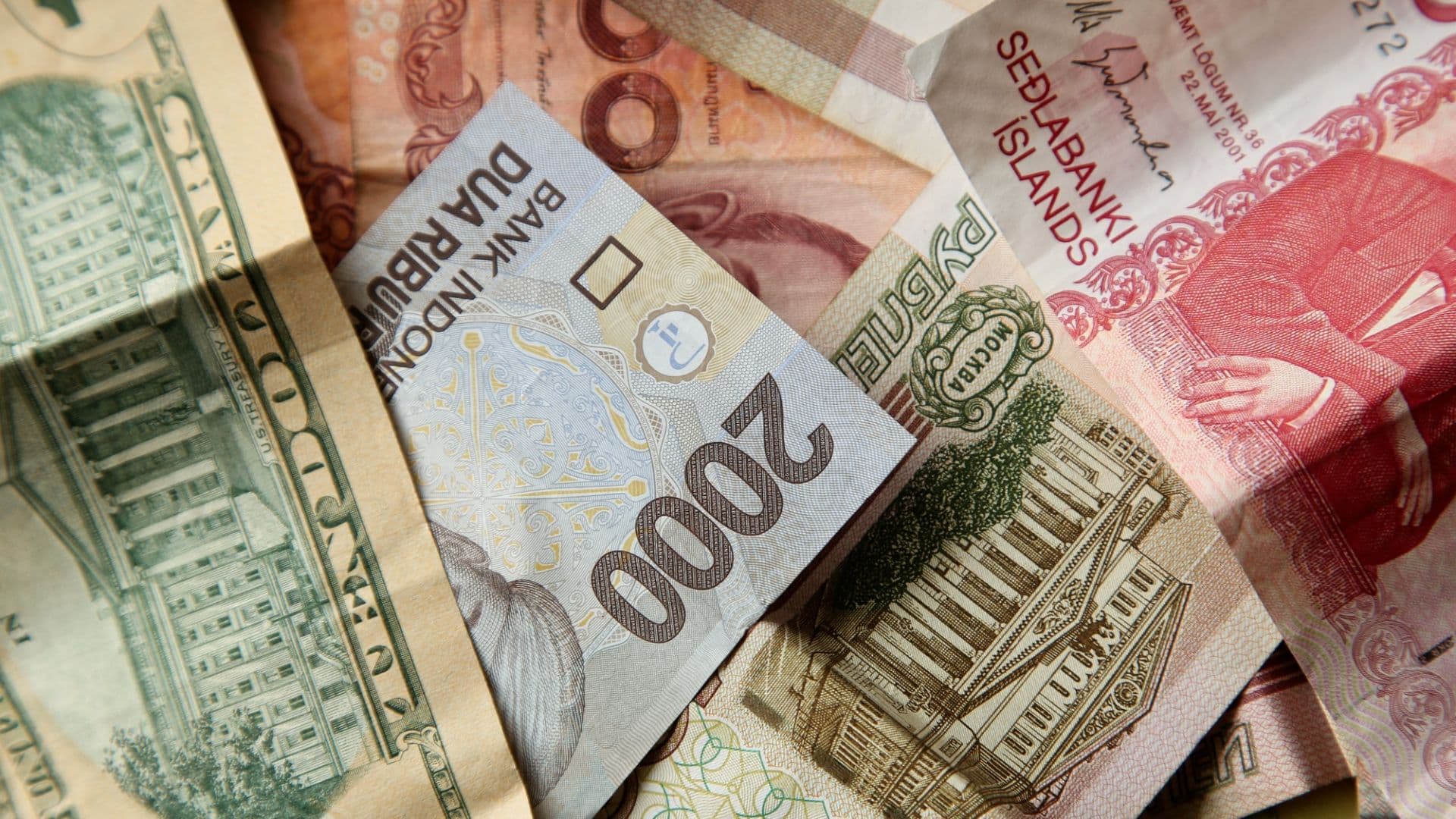 Apa yang Terjadi Jika Rupiah Melemah? Dampak & Investasi yang Cocok